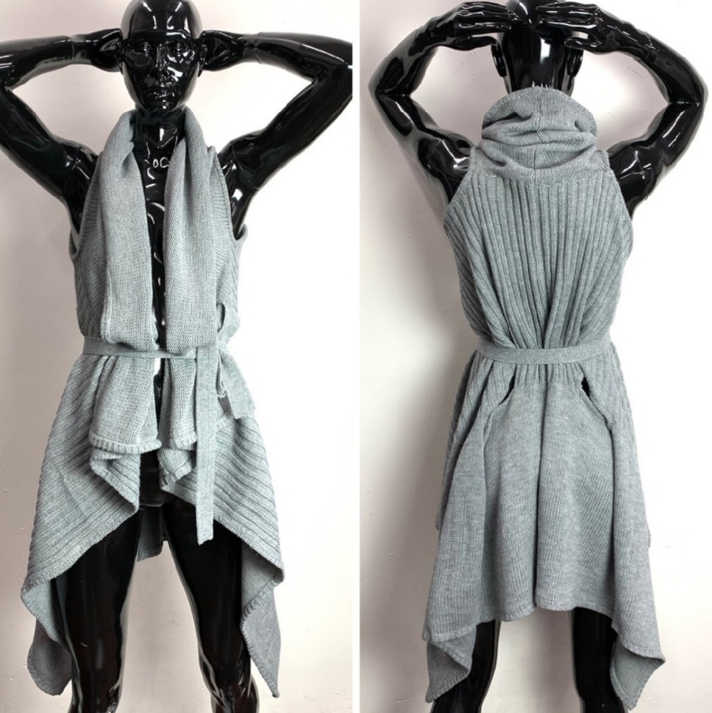 CARDIGAN SWEATER